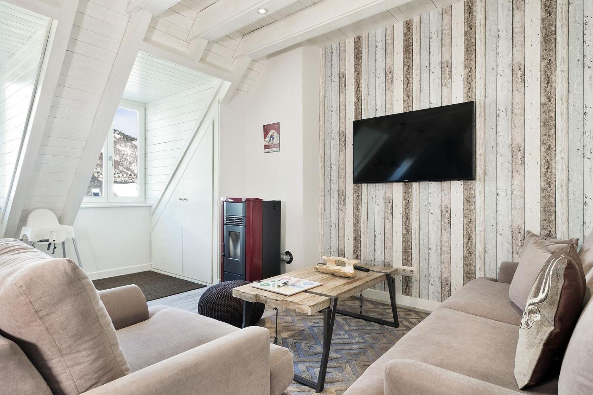 Luderna - Duplex Sant Miqueu Διαμέρισμα Βιέλα Εξωτερικό φωτογραφία
